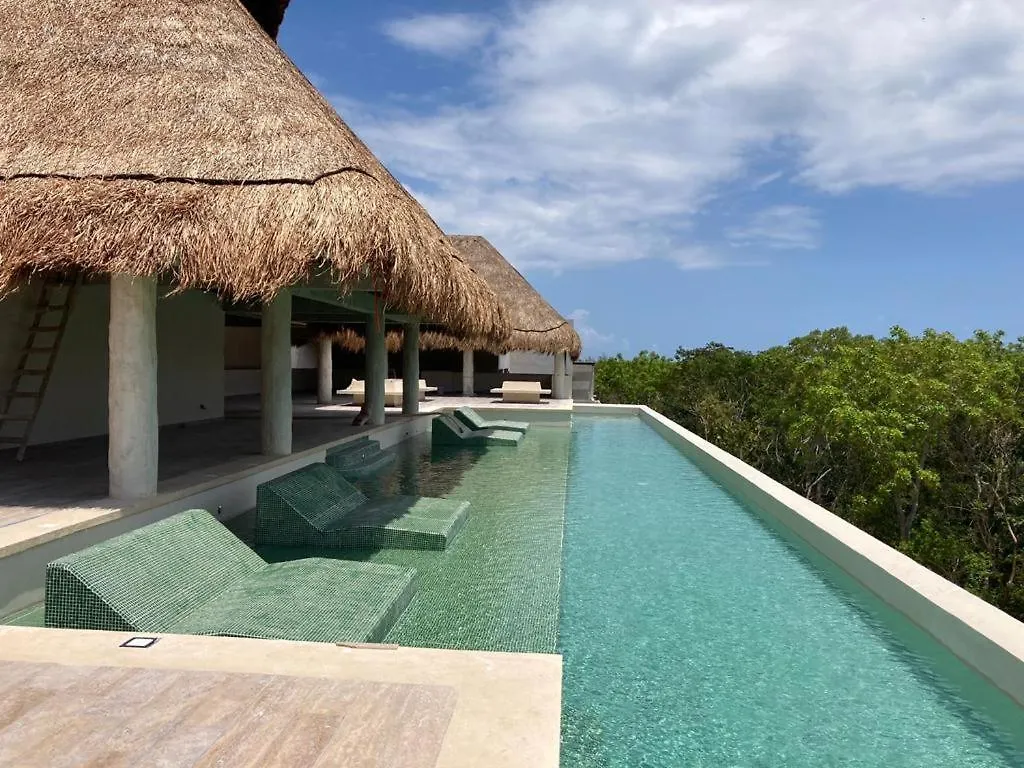 Rooftop Luxury in Aldea Zama トゥルム